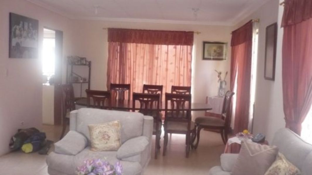 VENDO CASA, 3 KM DEL REDONDEL HOSPITAL DEL IESS, VIA MONAY BAGUANCHI, A 2 CUADRAS DE LA SUBESTACION
