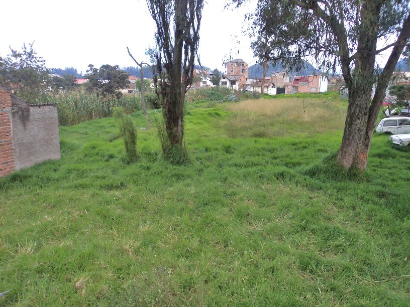 Venta de hermoso terreno planito a crédito con 2 Frentes sector Avenida Primero de Mayo Cuenca