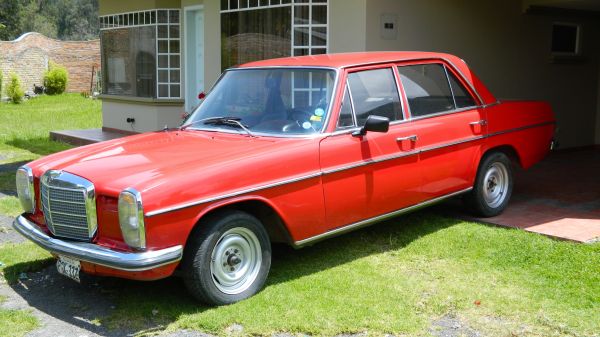 VENDO VEHICULO MERCEDES BENZ 230