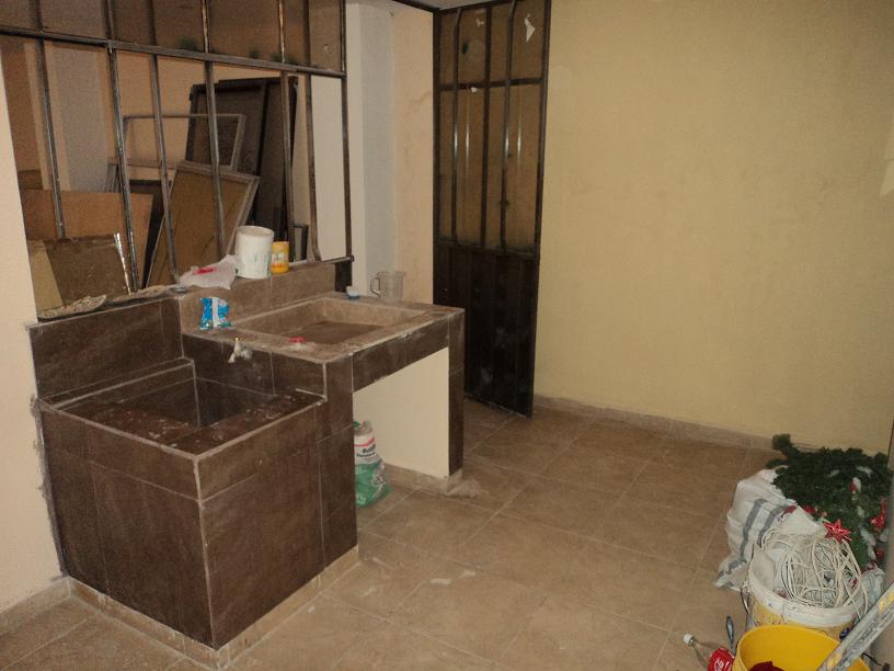 Casa en Venta a crédito con finos Terminados sector Av. Solano Cuenca - Ecuador