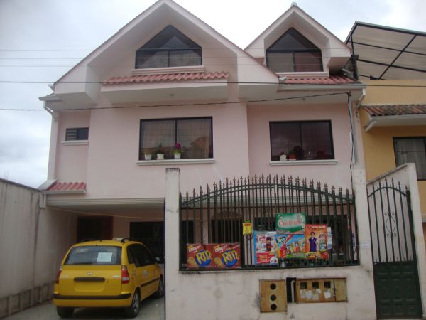 Vendo Villa Grande en Urbanizacion La Union