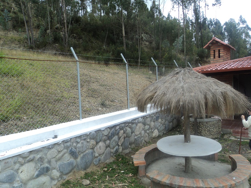 Casa mas Terreno en Venta a Crédito sector Challuabamba Cuenca - Ecuador