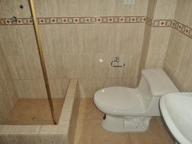 Casa mas Terreno en Venta a Crédito sector Challuabamba Cuenca - Ecuador