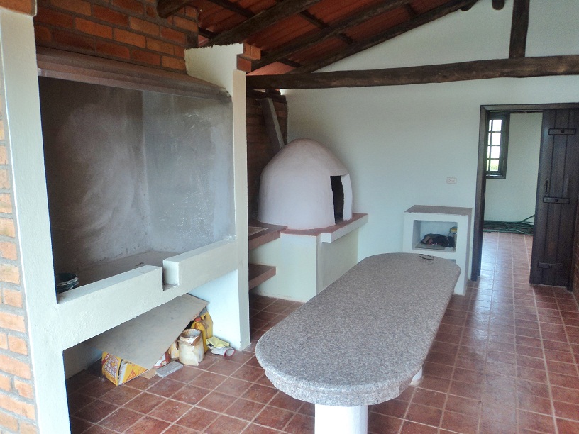 Casa mas Terreno en Venta a Crédito sector Challuabamba Cuenca - Ecuador