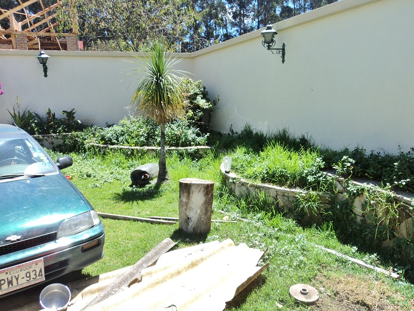Vendo o Cambio casa grande sector Tres Puentes por terreno dentro de la Ciudad Cuenca - Ecuador