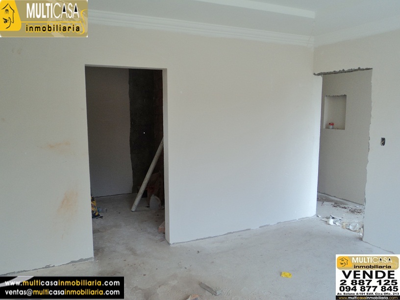 Venta de hermosa casa grande en sector entrada a Ricaurte (Se entrega Terminada) Cuenca - Ecuador
