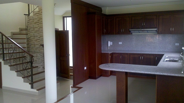 Vendo Casa por Estrenar en Gualaceo