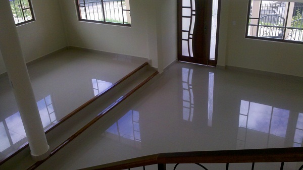 Vendo Casa por Estrenar en Gualaceo