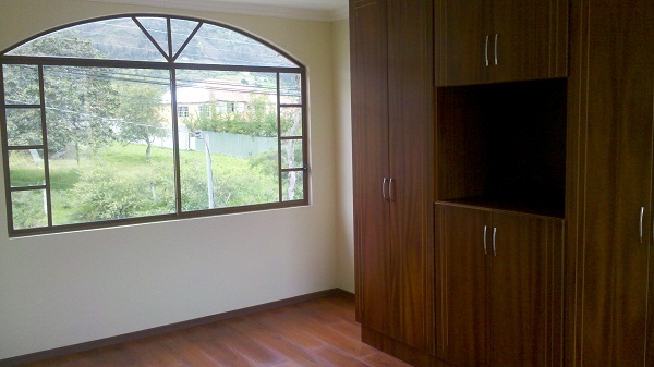 Vendo Casa por Estrenar en Gualaceo