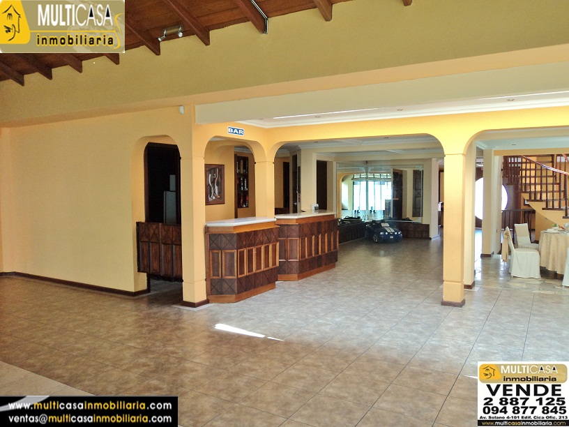 Venta de hermosa casa grande a crédito Comercial y Residencial sector Don Bosco Cuenca - Ecuador