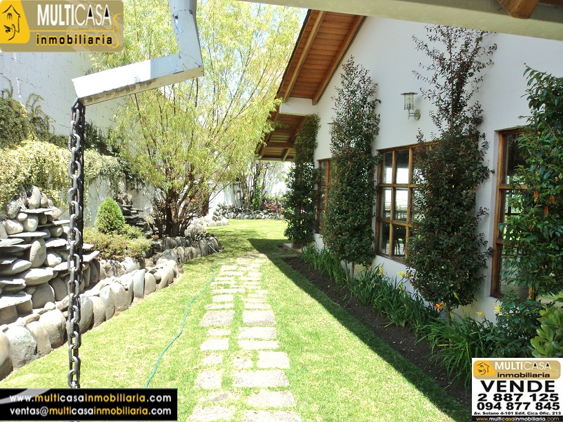 Venta de hermosa casa grande a crédito Comercial y Residencial sector Don Bosco Cuenca - Ecuador