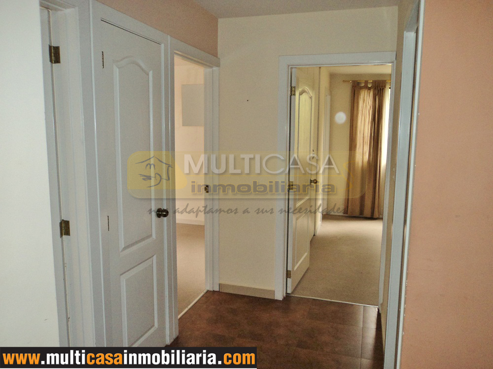 Departamento en Venta a Crédito de oportunidad Sector Narancay Cuenca - Ecuador