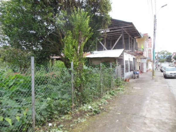 Terreno Comercial en el centro de Sucúa