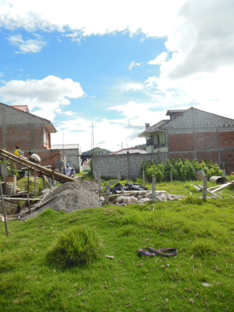 Plano, bien ubicado, ideal para Condominio