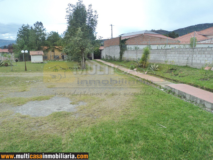 Casa en Venta a Crédito con piscina Sector Challuabamba Cuenca - Ecuador