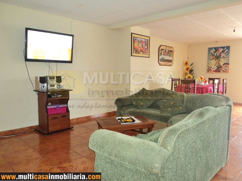 Venta de casa a crédito con 2 departamentos sector Totoracocha Cuenca - Ecuador