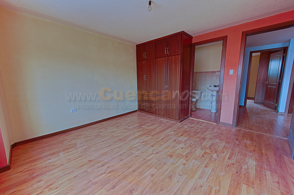 Vendo CASA URBANIZACION LA COLINA
