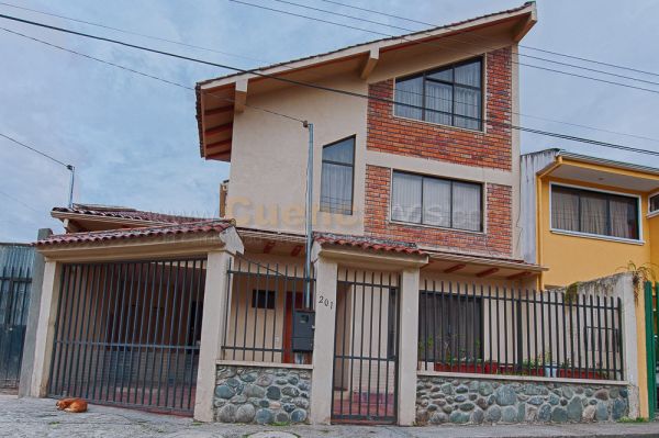 Vendo CASA URBANIZACION UNION BAJA