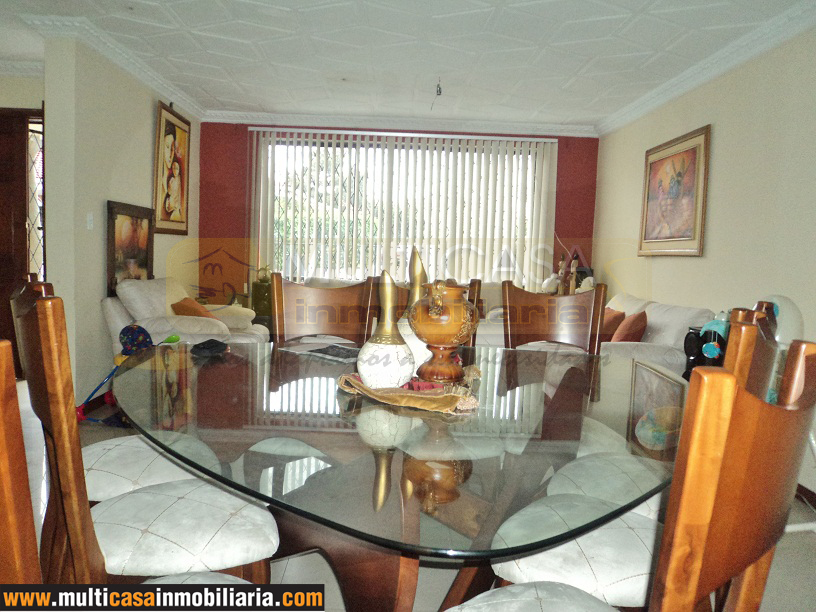 Villa en Venta a crédito sector Avenida 27 de Febrero Cuenca - Ecuador