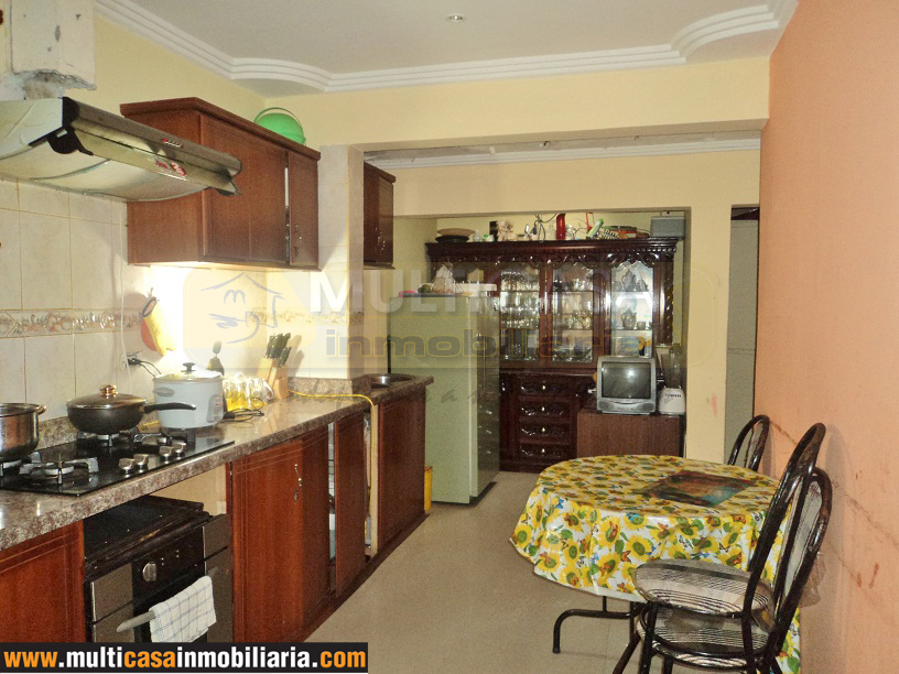 Villa en Venta a crédito sector Avenida 27 de Febrero Cuenca - Ecuador