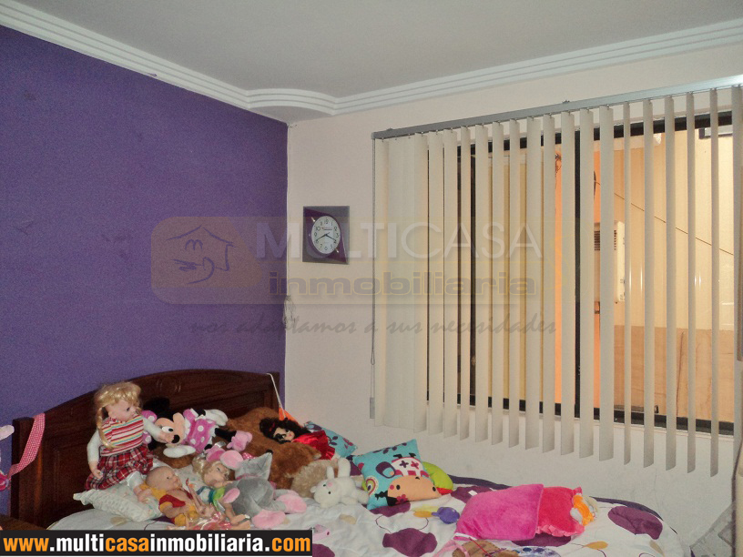 Villa en Venta a crédito sector Avenida 27 de Febrero Cuenca - Ecuador