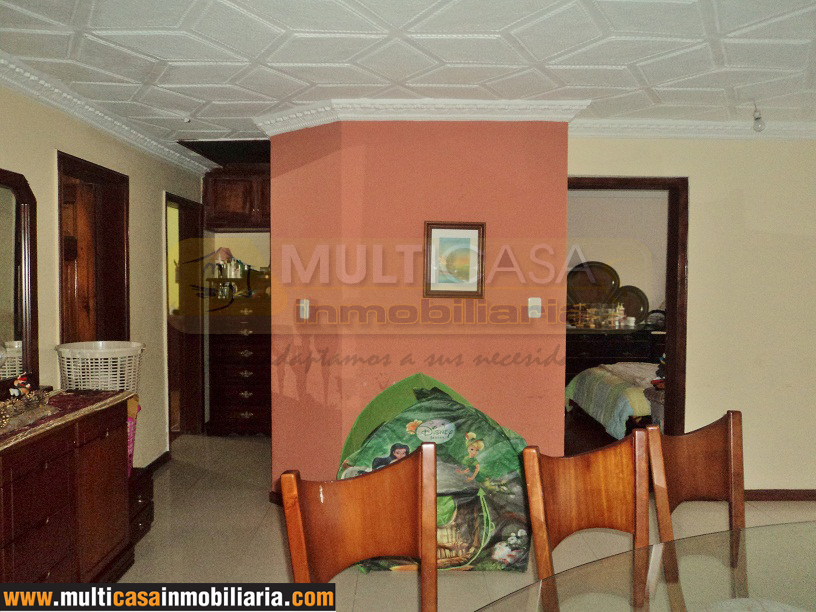 Villa en Venta a crédito sector Avenida 27 de Febrero Cuenca - Ecuador