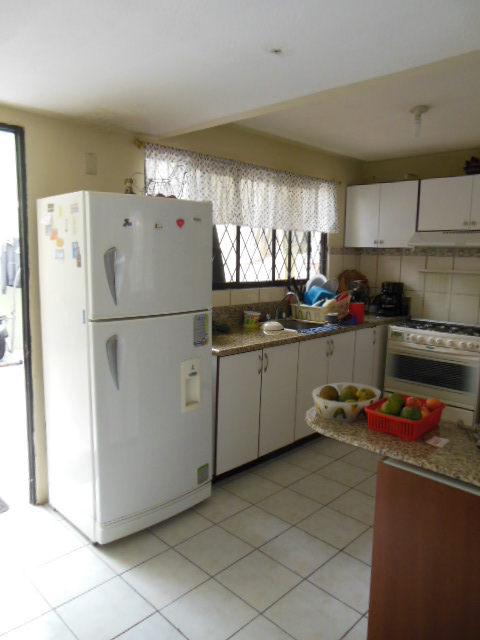 Casa en la Mutualista Azuay 2
