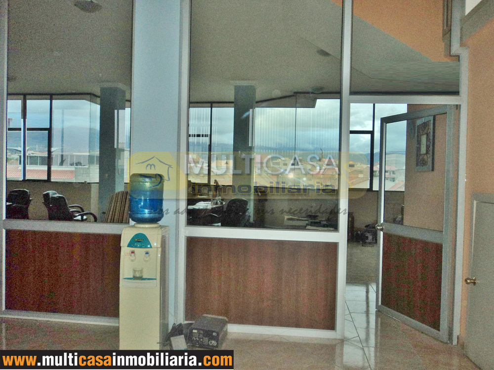 Venta de Edificio súper Comercial a crédito sector Totoracocha Cuenca - Ecuador