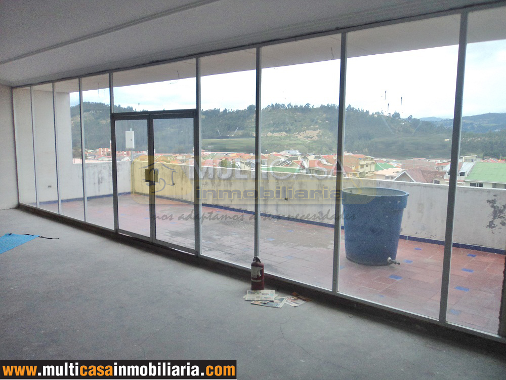 Venta de Edificio súper Comercial a crédito sector Totoracocha Cuenca - Ecuador