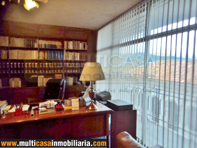 Venta de hermoso departamento a crédito con hermosa vista sector Centro de la Ciudad Cuenca - Ecuado