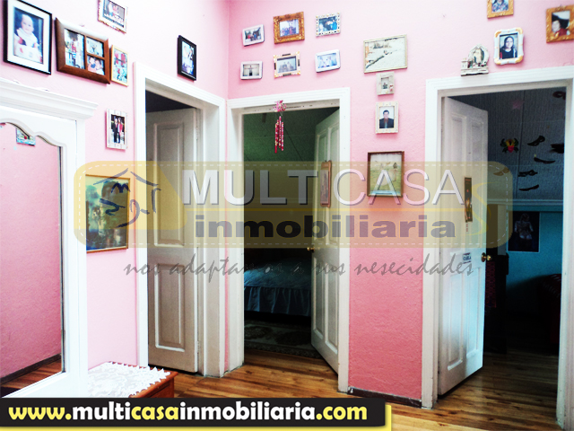 Venta de Hermosa Casa a crédito en Calle Sin Retorno sector Quinta Chica  Cuenca - Ecuador