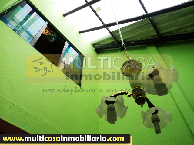Venta de Hermosa Casa a crédito en Calle Sin Retorno sector Quinta Chica  Cuenca - Ecuador