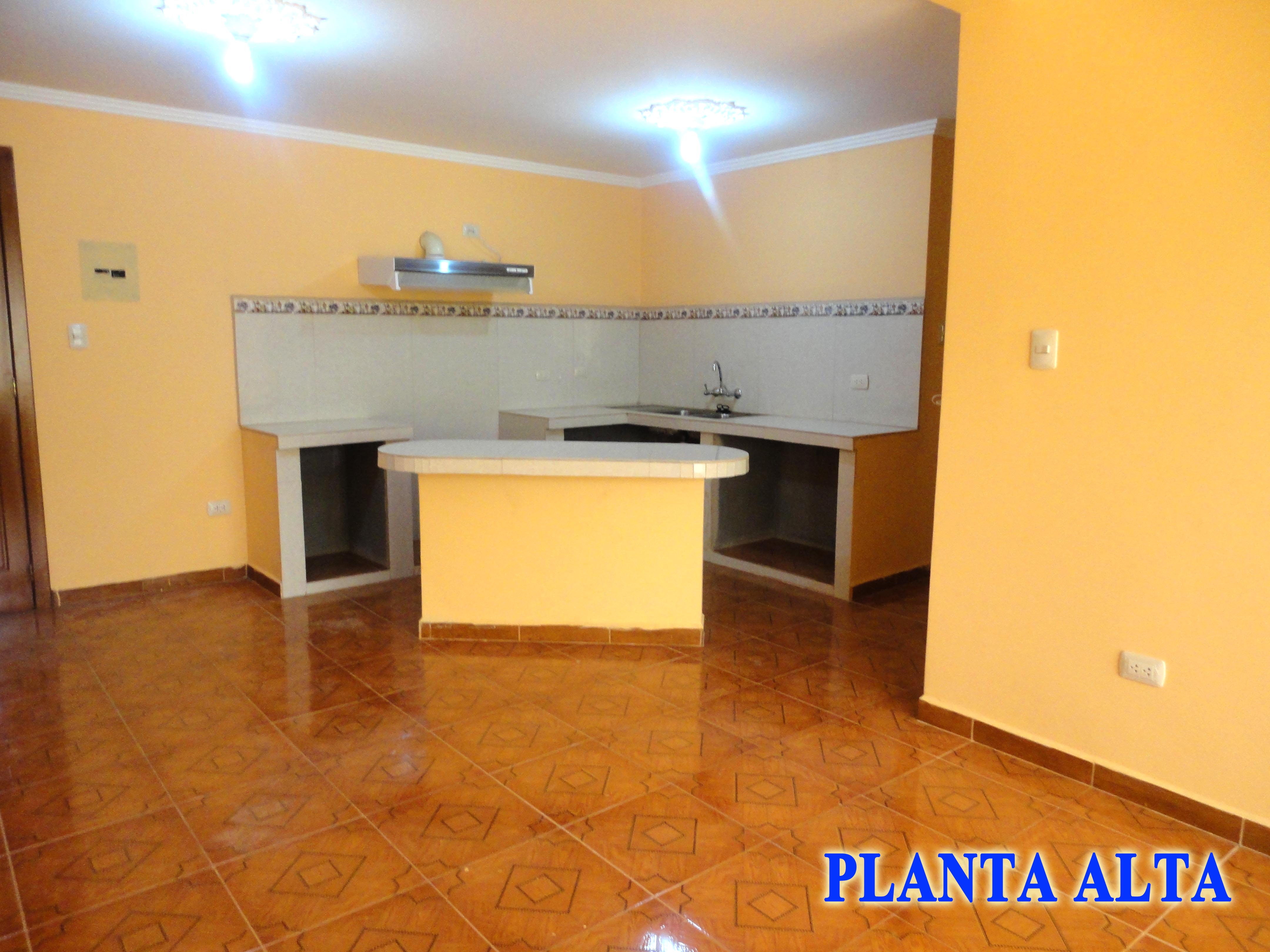 VENDO CASA NUEVA EN PAUTE