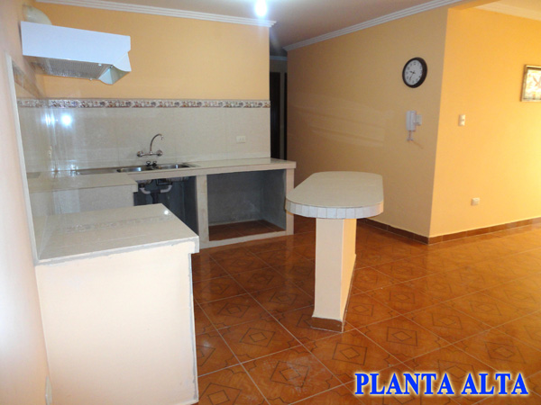 VENDO CASA NUEVA EN PAUTE
