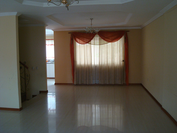 VENDO CASA URBANIZACIÓN BUENA AVENTURA