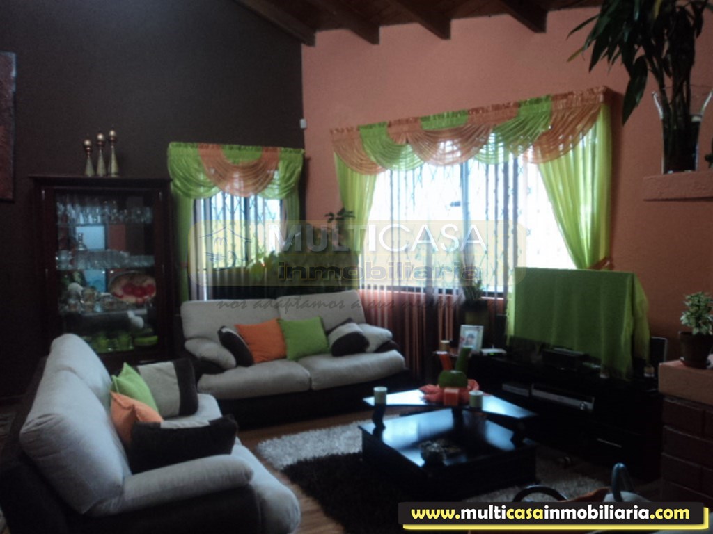 Venta de Hermosa casa a crédito sector Don Bosco Cuenca - Ecuador