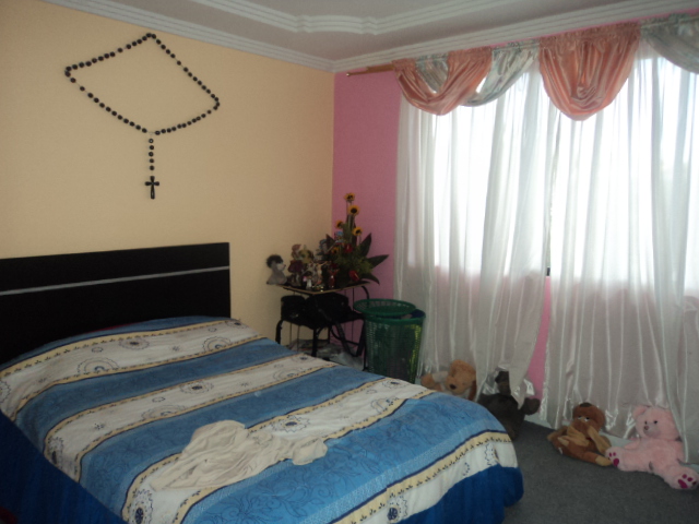 Venta de hermosa casa sector Totoracocha Cuenca-Ecuador