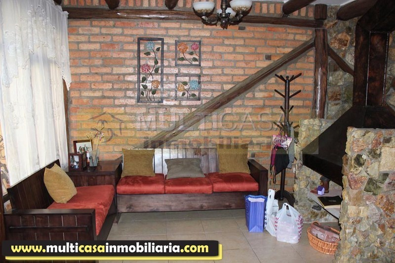 Casa Rústica en Venta a Crédito sector Río Sol Cuenca-Ecuador