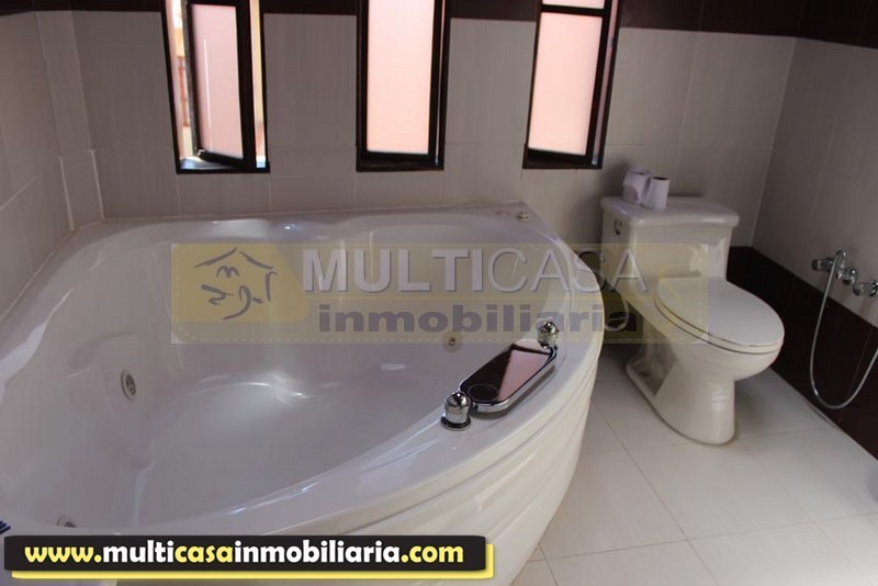 Casa Rústica en Venta a Crédito sector Río Sol Cuenca-Ecuador