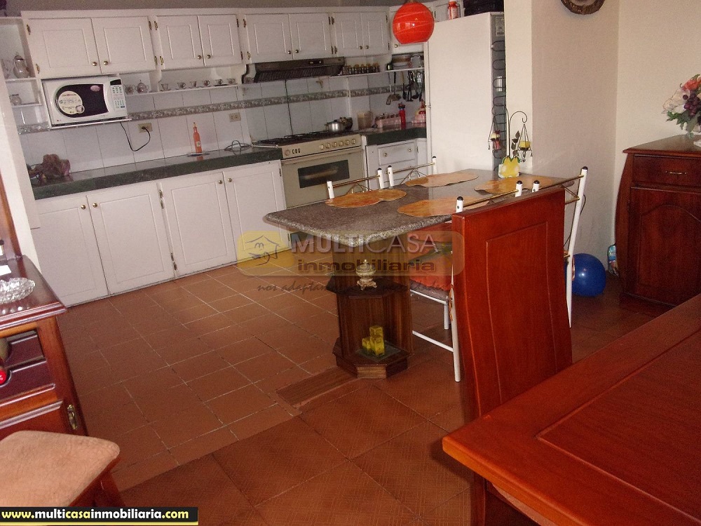 Casa Moderna de Venta a crédito sector Centro de la Ciudad  Azogues - Ecuador