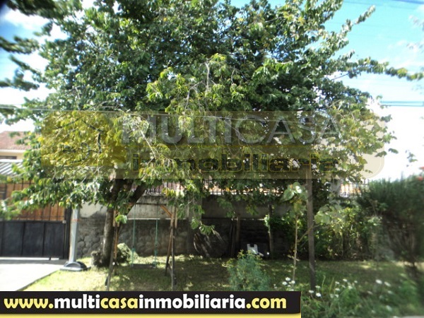 Venta de Hermosa Casa a crédito sector Jardin Azuayo Cuenca - Ecuador