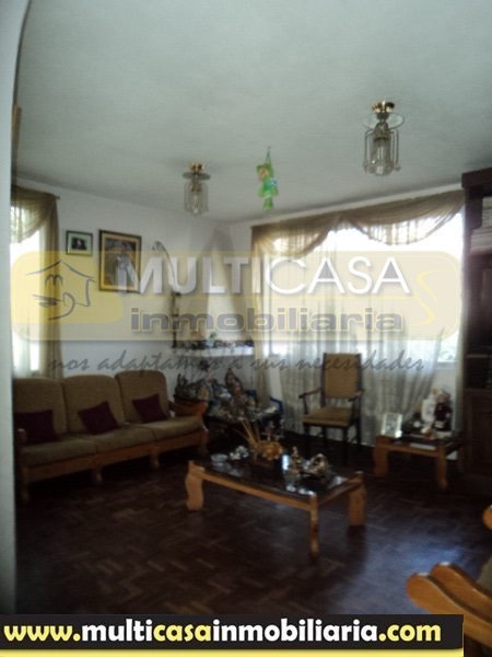 Venta de Hermosa Casa a crédito sector Jardin Azuayo Cuenca - Ecuador