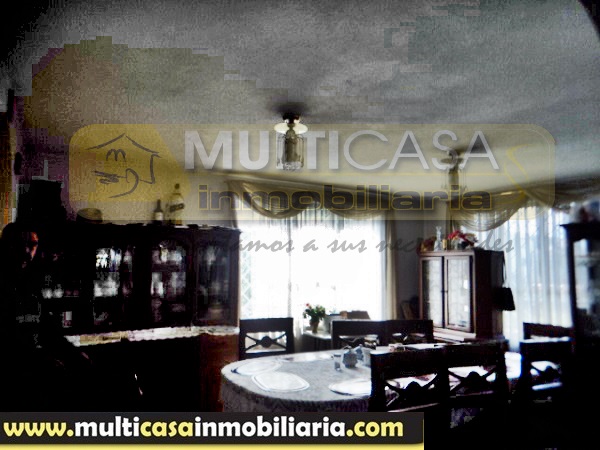 Venta de Hermosa Casa a crédito sector Jardin Azuayo Cuenca - Ecuador