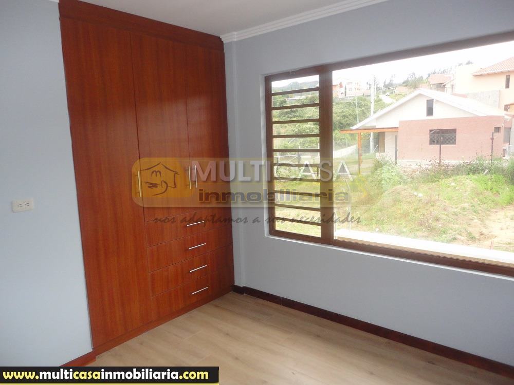 Venta de Casa en Urbanización Privada Por Estrenar a crédito por el sector Challuabamba Cuenca - Ecuador
