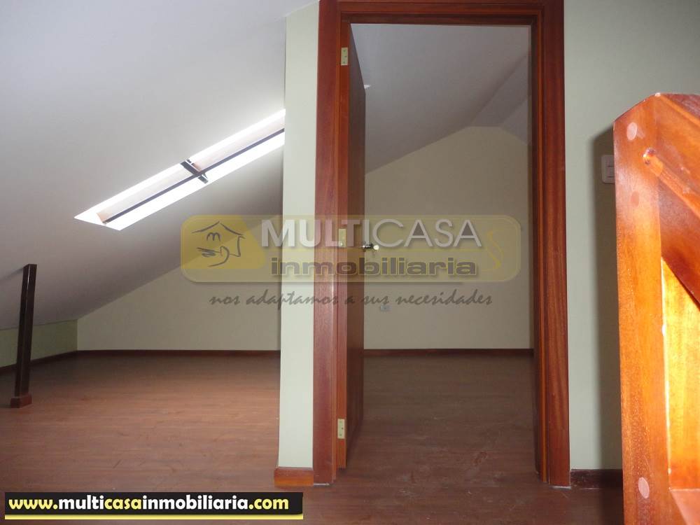 Venta de Casa en Urbanización Privada Por Estrenar a crédito por el sector Primera De Mayo Cuenca - Ecuador