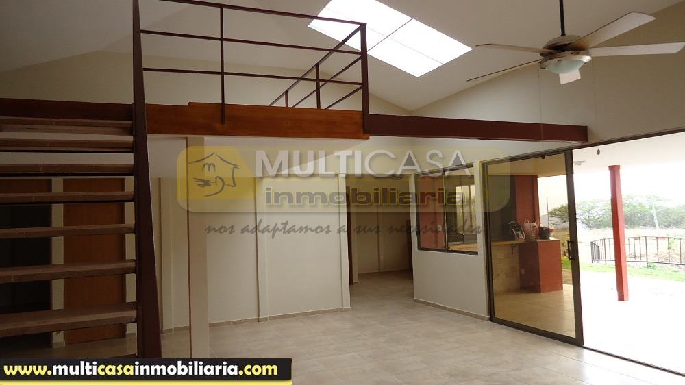 Quinta en Venta a crédito con amplio terreno sector de Yunguilla - Ecuador