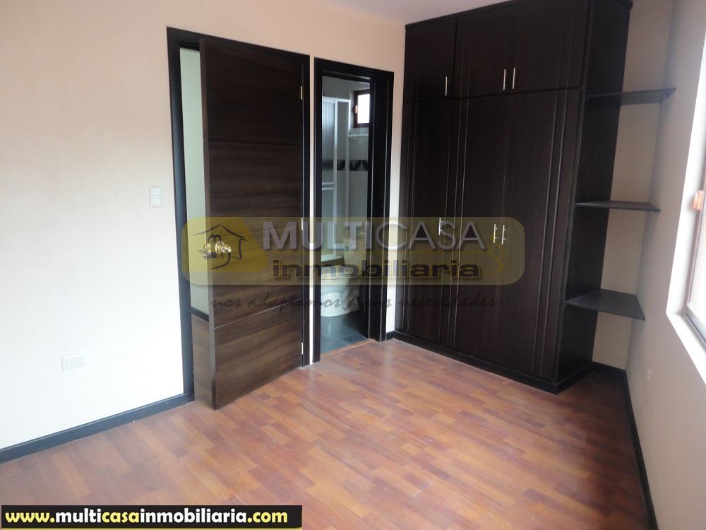 Venta de casa por estrenar a crédito por el sector Misicata Cuenca - Ecuador