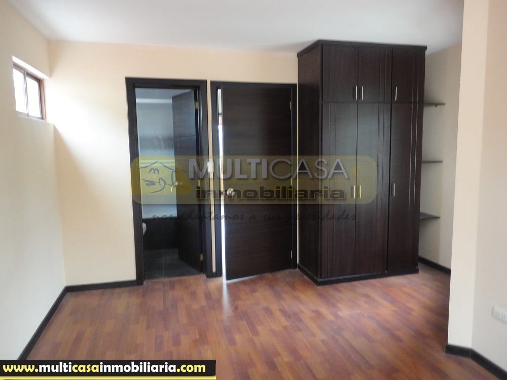 Venta de casa por estrenar a crédito por el sector Misicata Cuenca - Ecuador