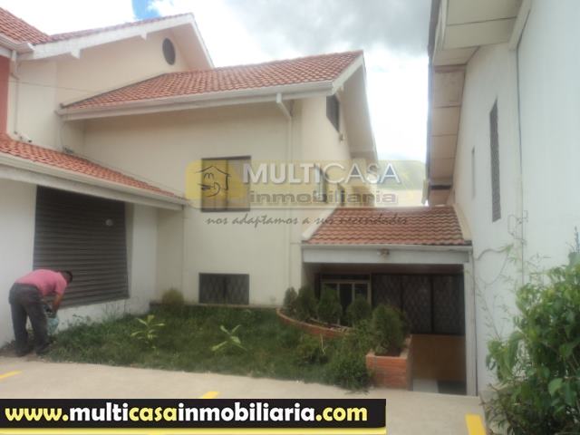 Casa en Venta a Crédito con Local Comercial sector Misicata Cuenca - Ecuador