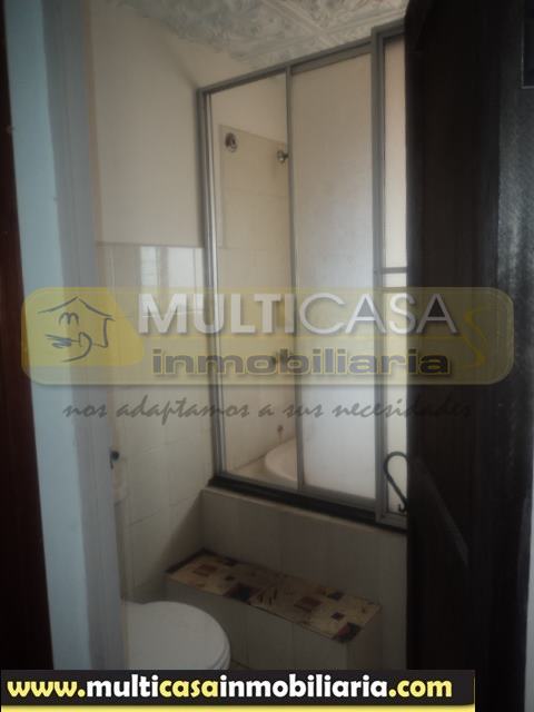 Casa en Venta a Crédito con Local Comercial sector Misicata Cuenca - Ecuador